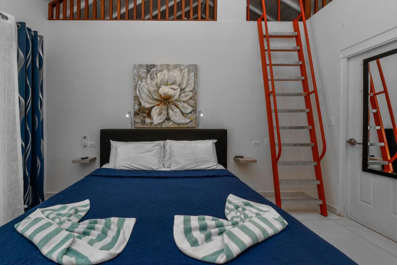 Boutique Hotel Swiss Paradise Aruba Villas And Suites Palm Beach Exteriér fotografie