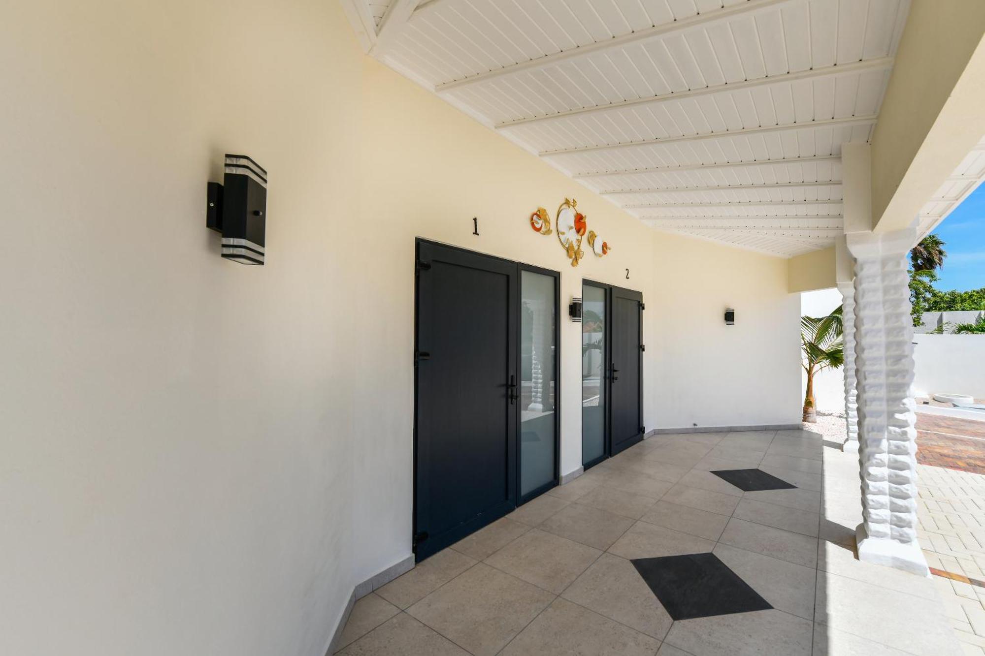 Boutique Hotel Swiss Paradise Aruba Villas And Suites Palm Beach Exteriér fotografie